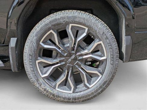 New 2025 GMC Sierra EV Denali image 10