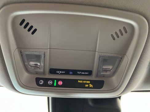 Used 2025 Chevrolet Malibu LT image 24