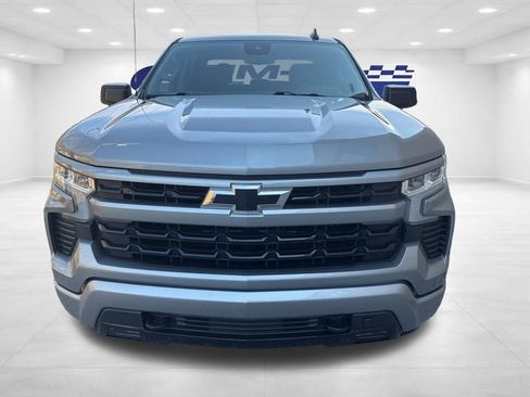 Used 2023 Chevrolet Silverado 1500 RST image 3