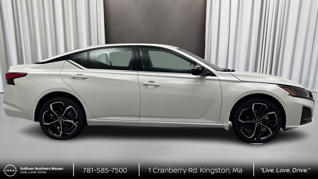 New 2026 Nissan Altima 2.5 SR AWD/4WD image 4