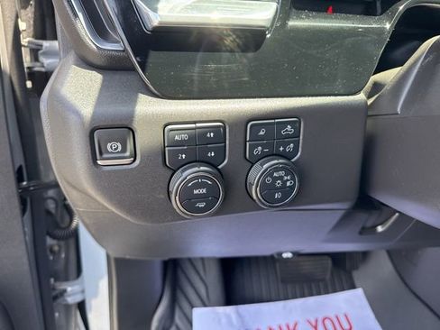 Used 2024 Chevrolet Silverado 1500 LT Trail Boss w/ Convenience Package II AWD/4WD image 23