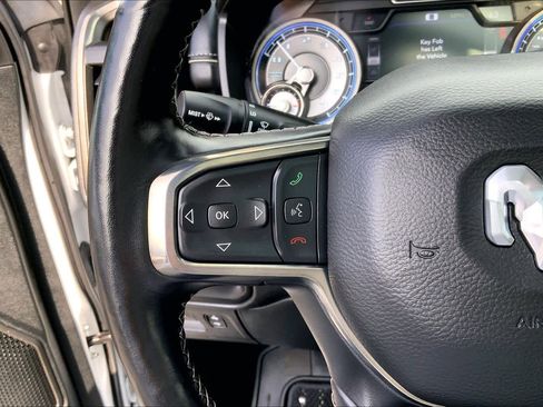 Used 2020 RAM 1500 Limited w/ Body Color Bumper Group image 21