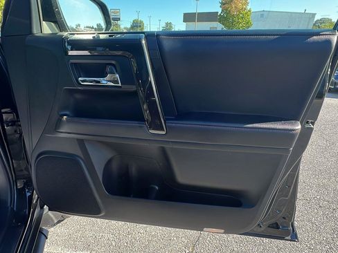 Used 2023 Toyota 4Runner TRD Off-Road Premium w/ Off Road Premium Plus Package image 12