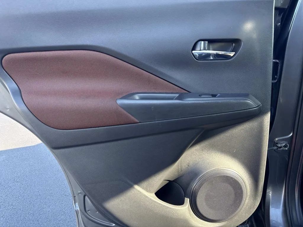 Used 2024 Nissan Kicks SR FWD image 16