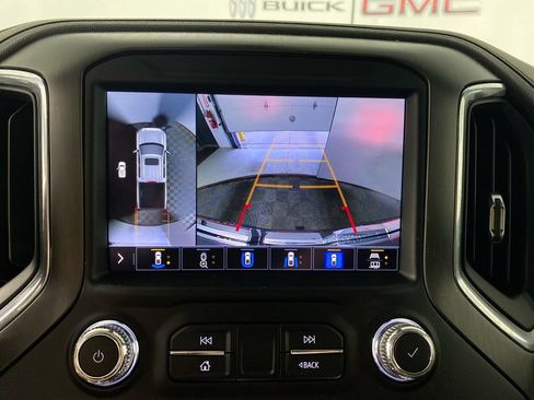Used 2021 GMC Sierra 1500 AT4 w/ AT4 Value Package AWD/4WD image 17
