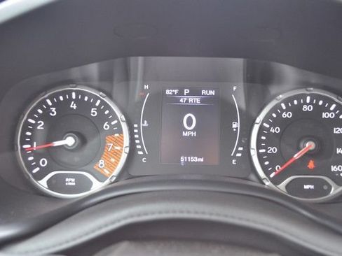 Used 2023 Jeep Renegade Latitude AWD/4WD image 22