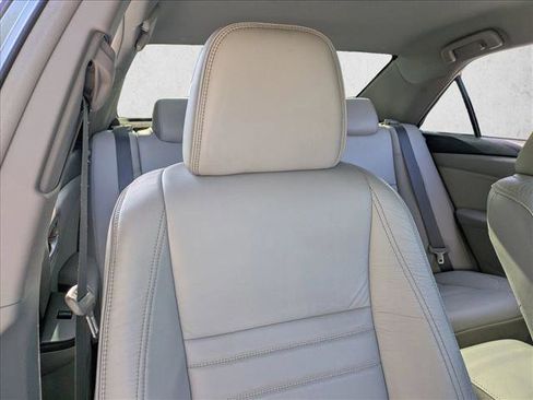 Used 2016 Toyota Camry XLE FWD image 14
