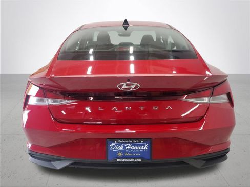 Certified 2023 Hyundai Elantra SEL w/ Preferred Accessory Package FWD image 13
