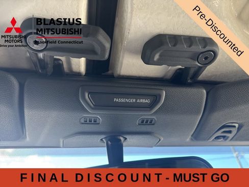 Used 2022 Jeep Wrangler Sport AWD/4WD image 34