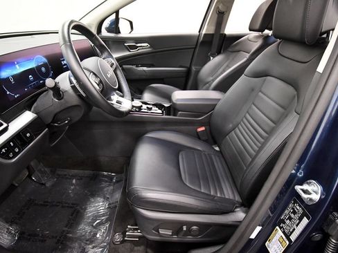 Certified 2025 Kia Sportage SX Prestige AWD/4WD image 14