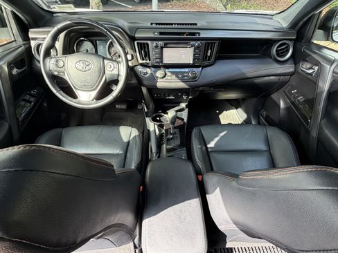 Used 2016 Toyota RAV4 SE AWD/4WD image 34