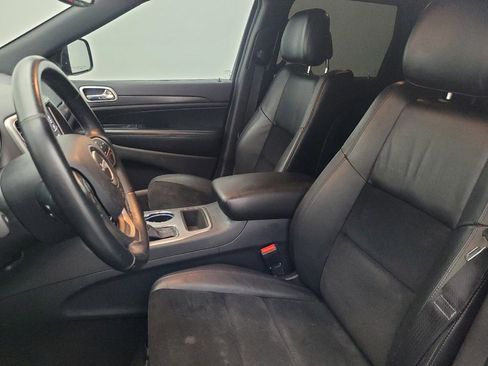 Used 2018 Jeep Grand Cherokee Altitude image 17