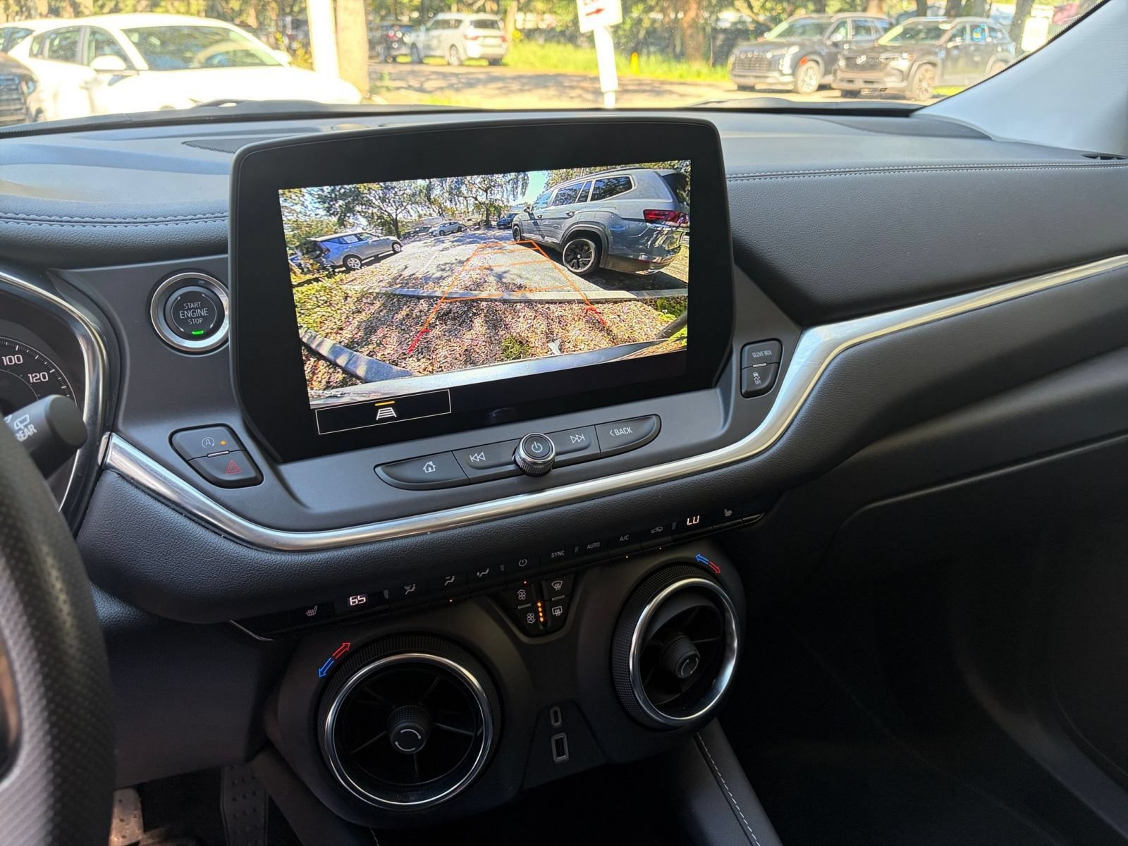 Used 2026 Chevrolet Blazer LT FWD image 16