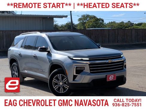 New 2025 Chevrolet Traverse LT w/ LPO, Floor Liner Package image 1