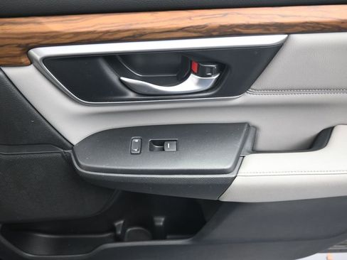 Used 2018 Honda CR-V EX-L image 17