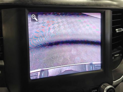 Used 2020 RAM 1500 Big Horn AWD/4WD image 8