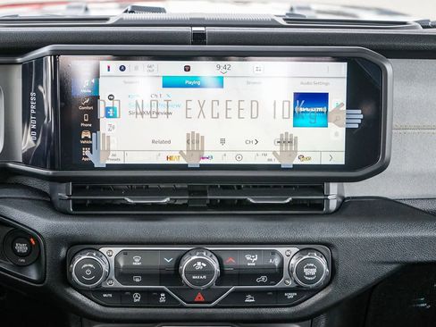 New 2026 Jeep Gladiator Sport image 15