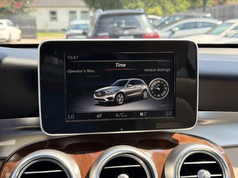 Used 2019 Mercedes-Benz GLC 300 image 25
