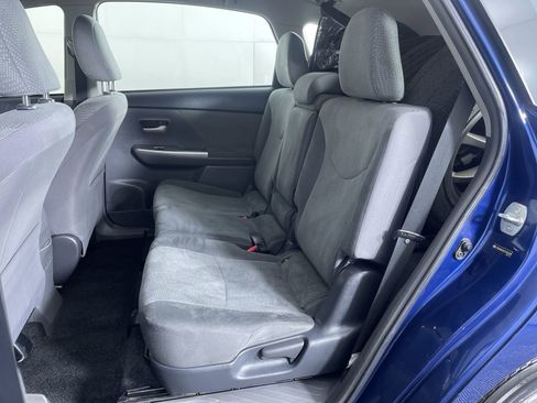 Used 2012 Toyota Prius V Three image 21