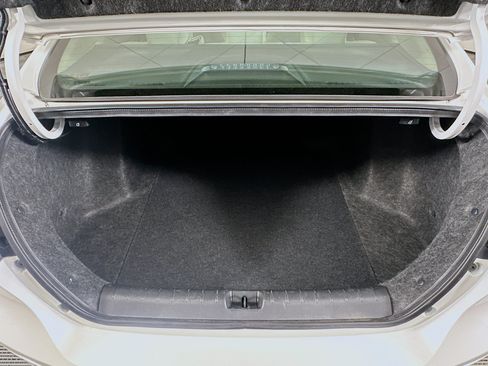 Used 2019 Honda Insight EX image 26