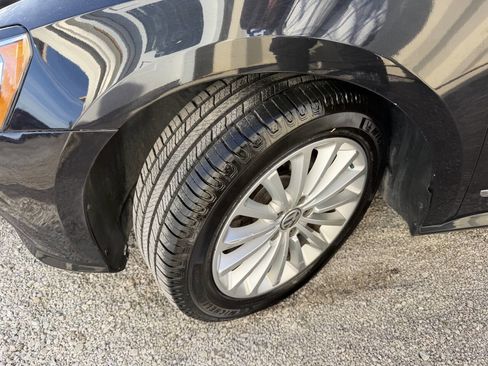 Used 2017 Volkswagen Passat 1.8T SE image 18