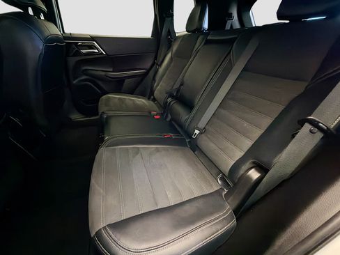 Used 2024 Mitsubishi Outlander SE image 13