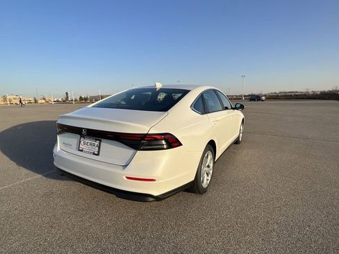 Used 2023 Honda Accord LX image 14