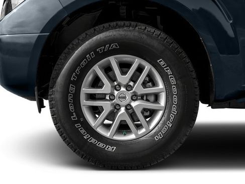 Used 2016 Nissan Frontier SV AWD/4WD image 15
