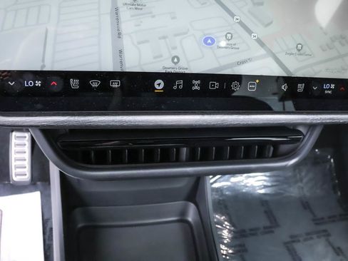 Used 2022 Rivian R1S Launch Edition AWD/4WD image 18