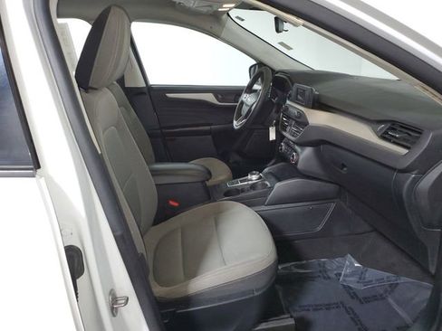 Used 2022 Ford Escape S image 9