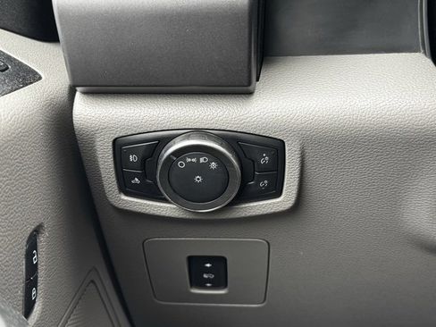 Used 2015 Ford F150 XLT w/ Equipment Group 301A Mid image 27