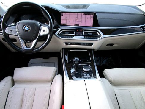 Used 2019 BMW X7 xDrive40i w/ Off-Road Package image 2