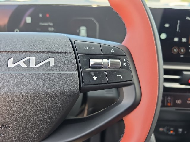New 2026 Kia Sportage SX FWD image 19