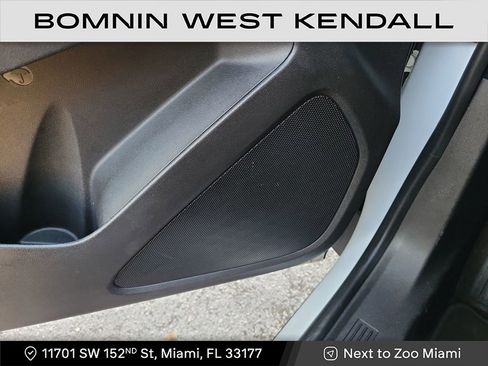 Used 2023 Chevrolet Equinox LT image 28