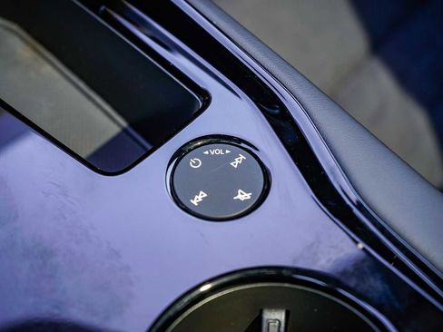 Used 2023 Audi e-tron GT Premium Plus image 22