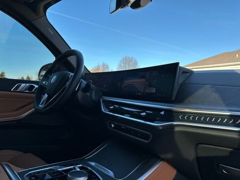 Certified 2024 BMW X5 xDrive40i w/ Premium Package image 26
