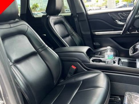 Used 2022 Lincoln Corsair FWD image 8