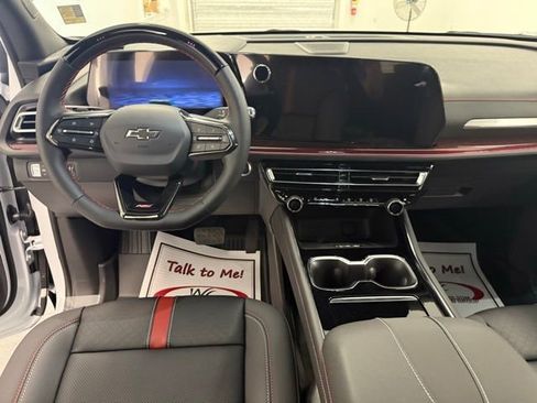 New 2026 Chevrolet Traverse RS image 18