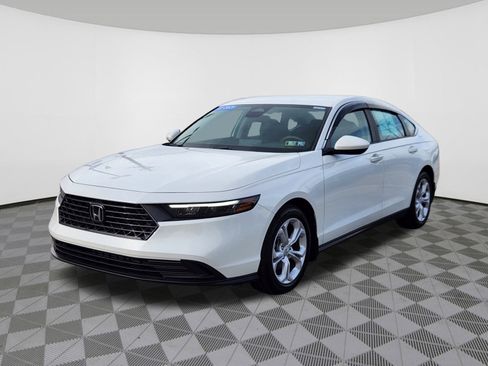 Certified 2025 Honda Accord LX image 2