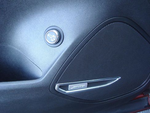 Used 2023 Buick Envision Avenir image 33