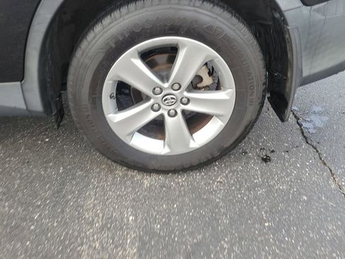 Used 2015 Toyota RAV4 XLE image 5