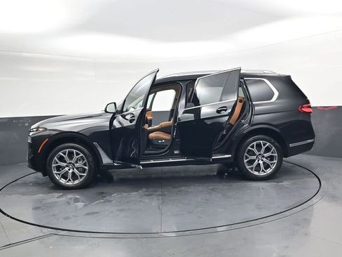 Used 2026 BMW X7 xDrive40i image 42