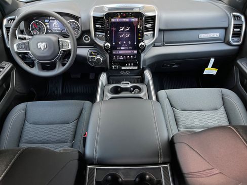 New 2026 RAM 1500 Big Horn AWD/4WD image 16