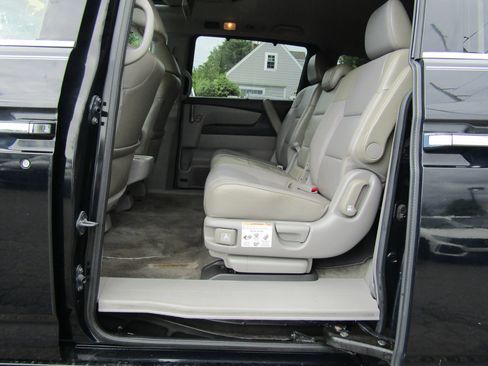 Used 2012 Honda Odyssey Touring image 8
