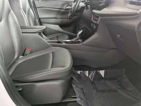 Used 2024 Buick Encore GX Sport Touring image 30