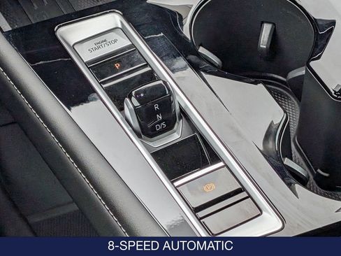 Used 2025 Volkswagen Atlas SEL AWD/4WD image 30