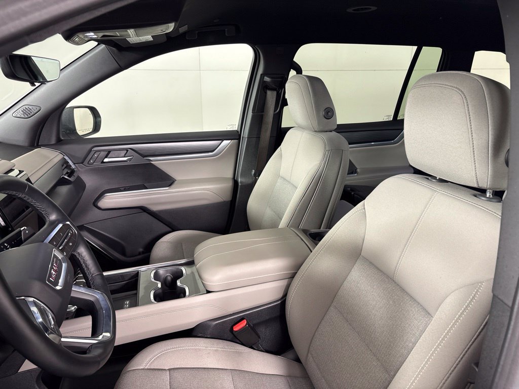 Certified 2026 GMC Acadia Elevation FWD image 36