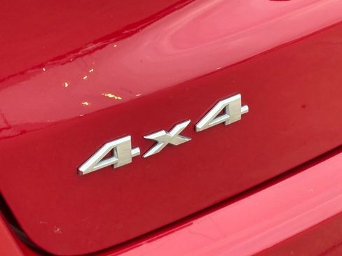 Used 2024 Jeep Compass Latitude image 10