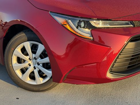New 2026 Toyota Corolla LE image 10