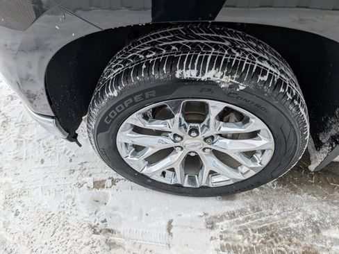 Used 2020 Chevrolet Silverado 1500 LTZ w/ LTZ Plus Package image 8